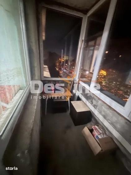 Apartament cu 4 camere decomandat în Central