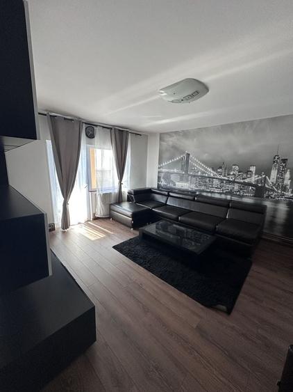 Apartament cu 4 camere în Central