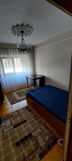 Apartament cu 4 camere decomandat în Păcurari