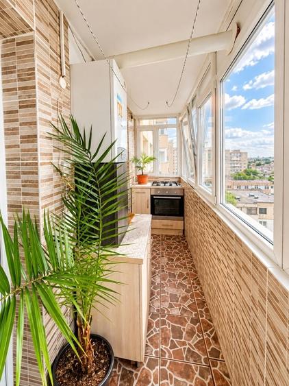 Apartament cu 3 camere decomandat în Republicii