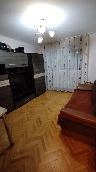 Apartament cu 2 camere decomandat de inchiriat - 1