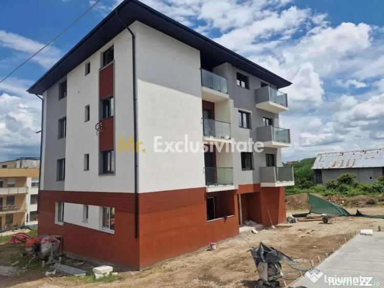 Apartament cu 3 camere decomandat în Smeura