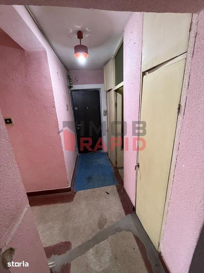 Apartament cu 3 camere decomandat în Central