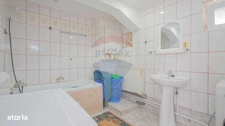 Casă cu 4 camere în Valea Târsei