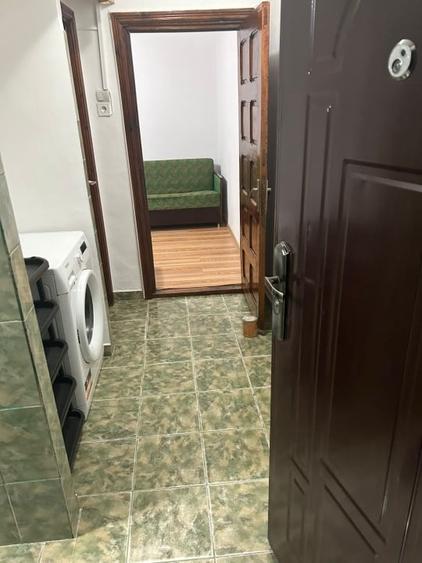 Apartament cu 2 camere semidecomandat, mobilat în Exterior Est