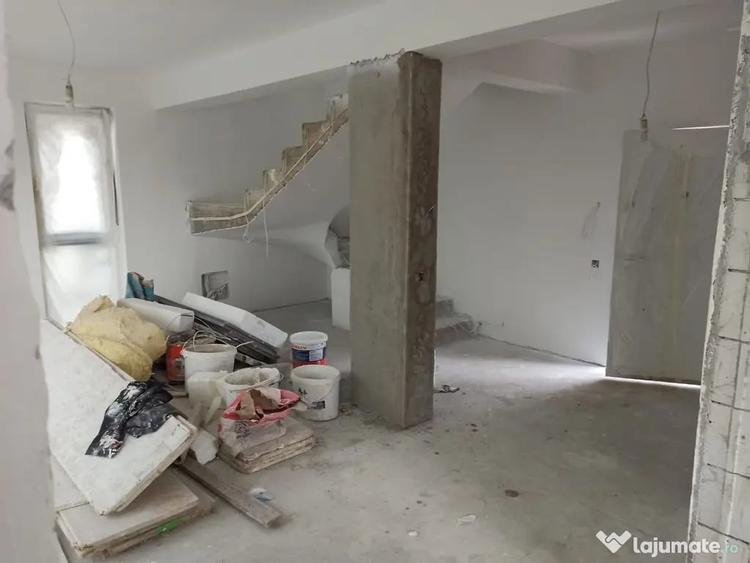 Casă cu 3 camere cu Teren 257 Mp în Central
