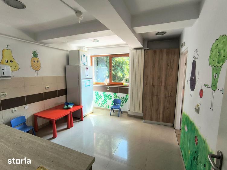 Casă cu 9 camere cu Teren 289 Mp în Centrul Civic