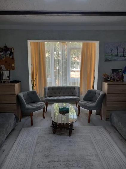 Apartament Cu 3 Camere Decomandate Etaj 1 Zona Burdujeni - 6