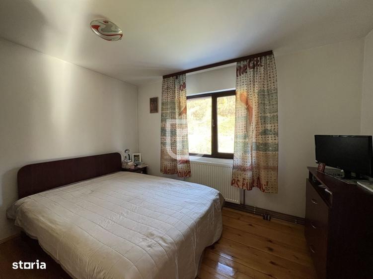 Casă cu 4 camere în Central