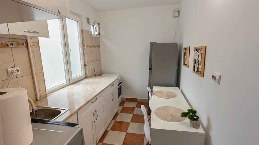 Apartament cu 2 camere decomandat, mobilat în Unirii