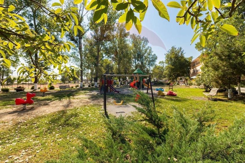 Hotel/Pensiune, de 15,254 mp, în Central