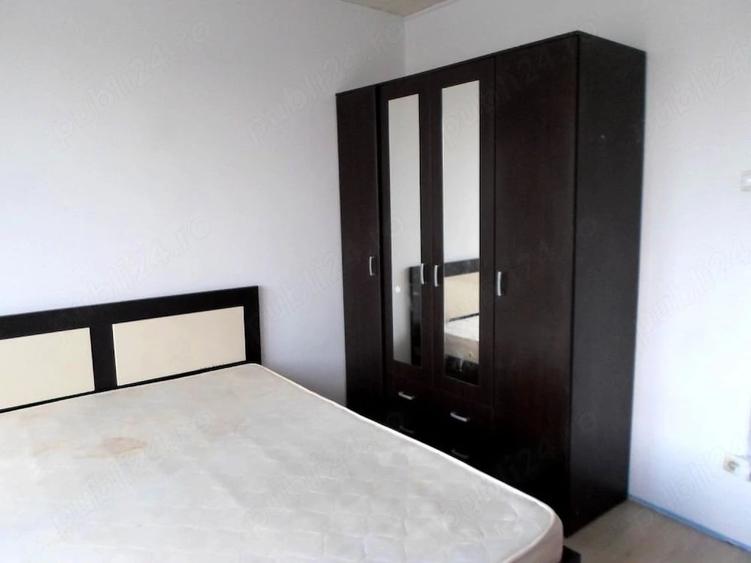 Apartament cu 3 camere decomandat în Sud