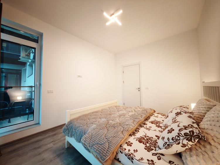 Apartament cu 2 camere decomandat, mobilat în Splaiul Unirii
