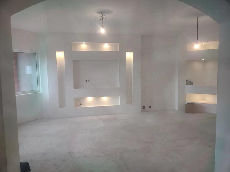 Casă cu 3 camere cu Teren 2400 Mp în Diosig