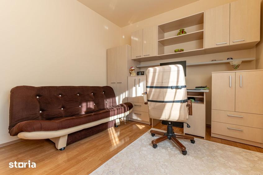 Casă cu 6 camere cu Teren 413 Mp în Bună Ziua