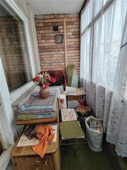Apartament cu 4 camere decomandat, mobilat în Vest