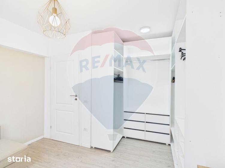Apartament cu 3 camere în Tei