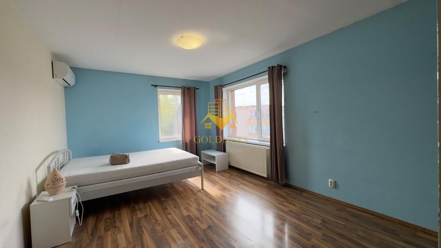Apartament cu 3 camere semidecomandat, mobilat în Zorilor