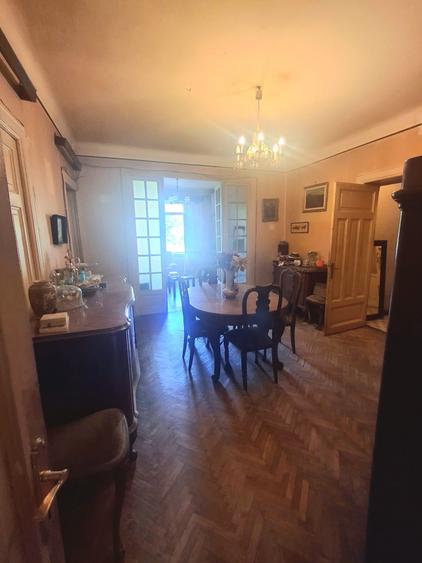 Apartament cu 4 camere decomandat în Obor