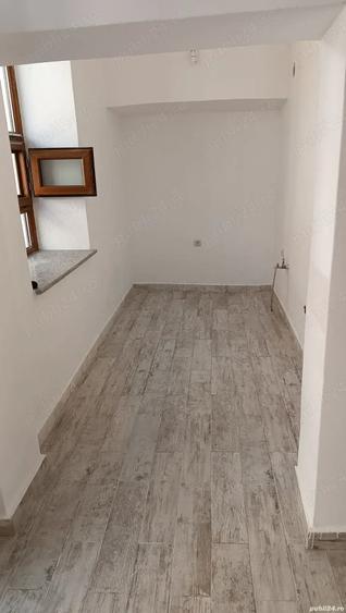 Spațiu comercial, de 1 mp, în Central