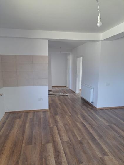 Casă individuală cu 4 camere cu Canalizare în Domnești