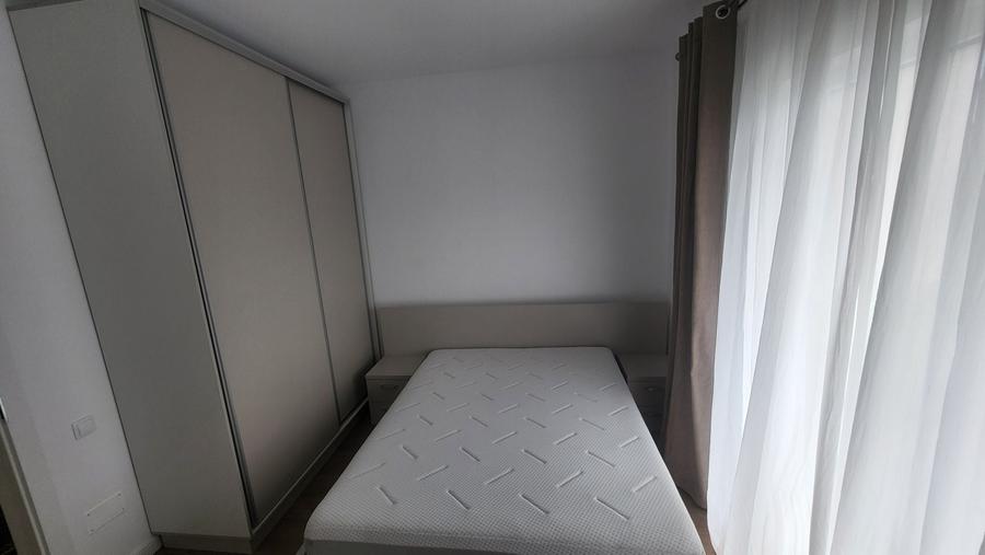 Apartament cu 2 camere semidecomandat în Florești