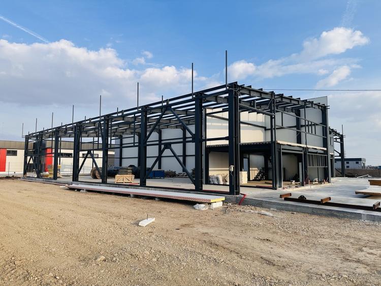 Spațiu industrial, de 550 mp, în Domnești