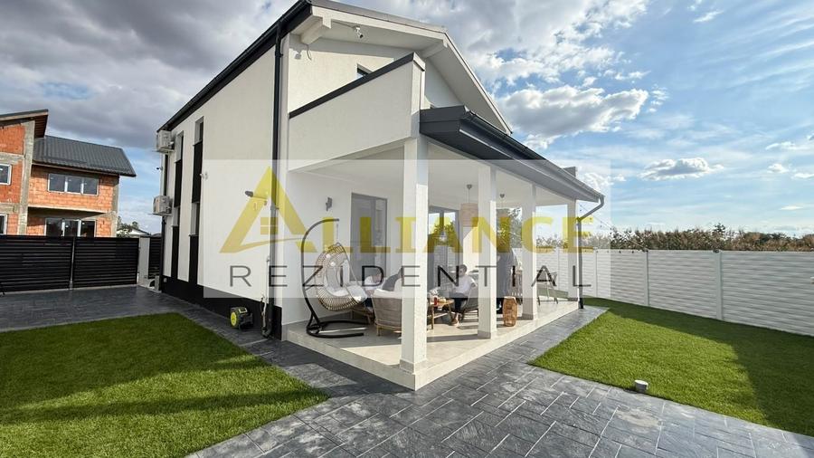 Casă individuală cu 4 camere decomandat cu Teren 300 Mp în Berceni