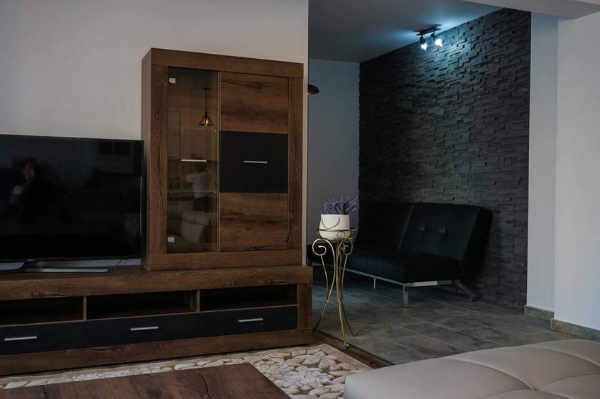 Apartament cu 2 camere semidecomandat în Mărăști