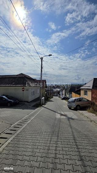 Casa individuala, 2 camere, 52 mp., teren 106 mp., zona Centrala