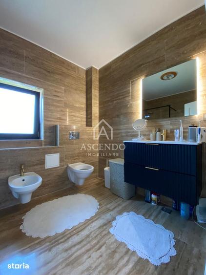 Casă cu 4 camere cu Teren 600 Mp în Corbeanca