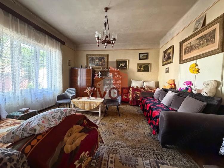 Casă cu Teren 804 Mp în Tipografilor