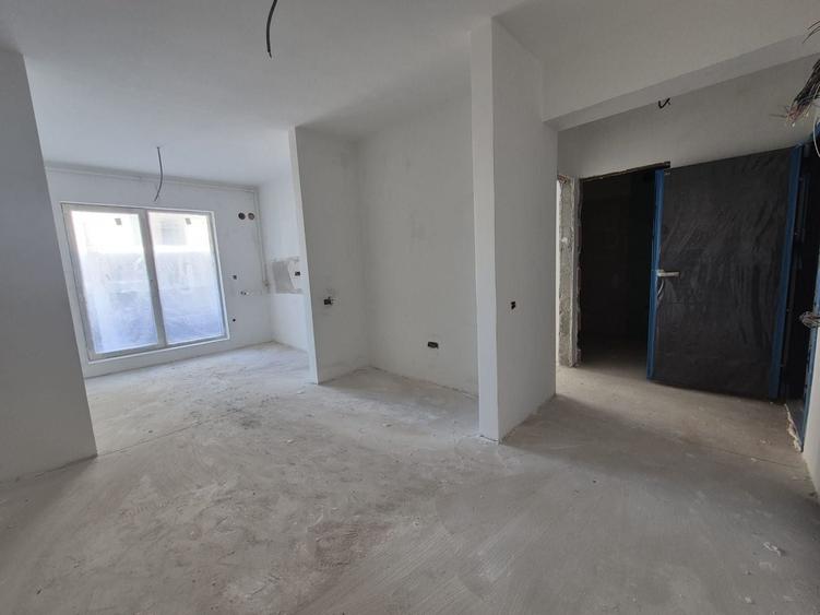 Apartament cu 2 camere decomandat în Theodor Pallady