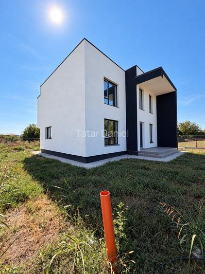 Comuna Berceni - Casa 4 Camere | 3 Bai | 416mp Teren