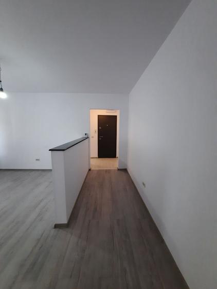 Apartament cu 2 camere semidecomandat în Precista