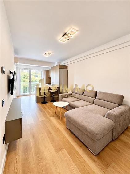 Apartament cu 2 camere semidecomandat, mobilat în Est