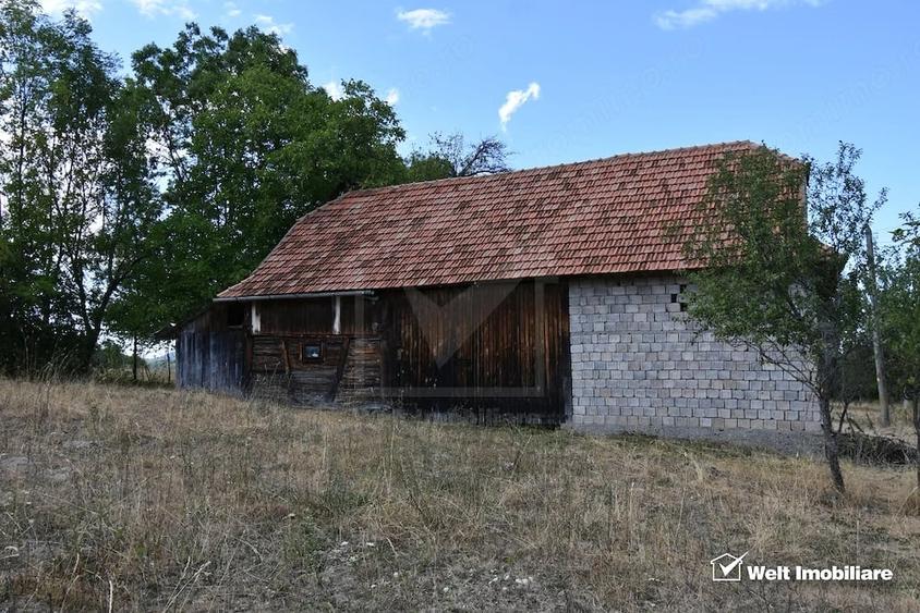 Casă cu 3 camere cu Teren 11200 Mp în Vânători