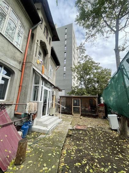 Apartament cu 2 camere semidecomandat în Bucur Obor