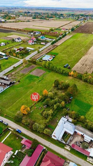 Teren de 4300 mp, în Brusturi