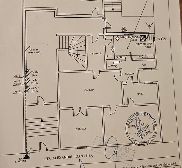 Apartament cu 3 camere semidecomandat în Gara de Nord