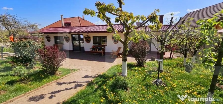 Casă cu 5 camere cu Teren 1000 Mp în Simeria