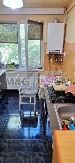 Apartament cu 2 camere semidecomandat în Tipografilor
