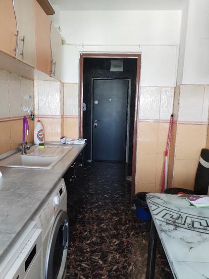 Apartament cu 2 camere semidecomandat în Micro 14