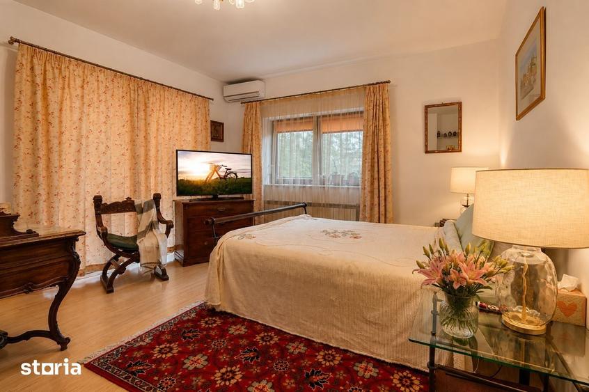Casă cu 6 camere cu Teren 280 Mp în Bucureștii Noi
