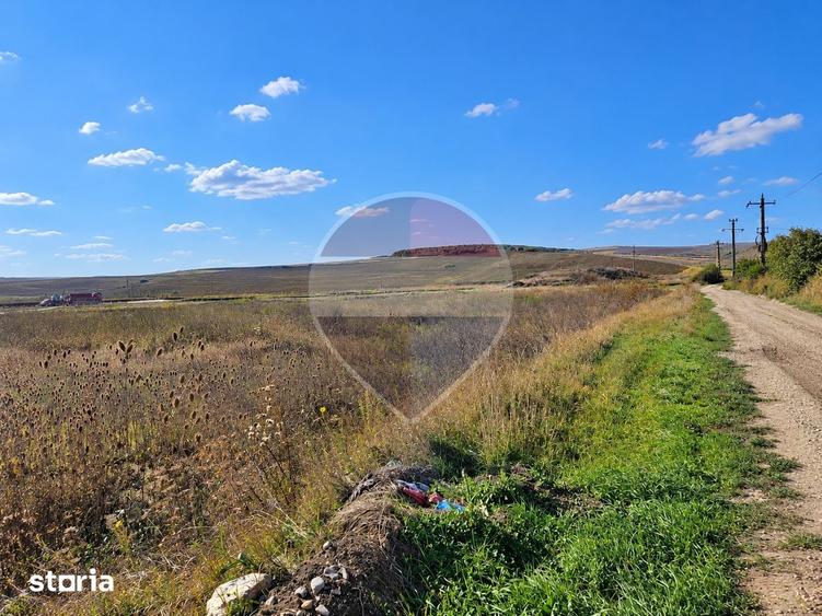 Teren de 10000 mp, în Central