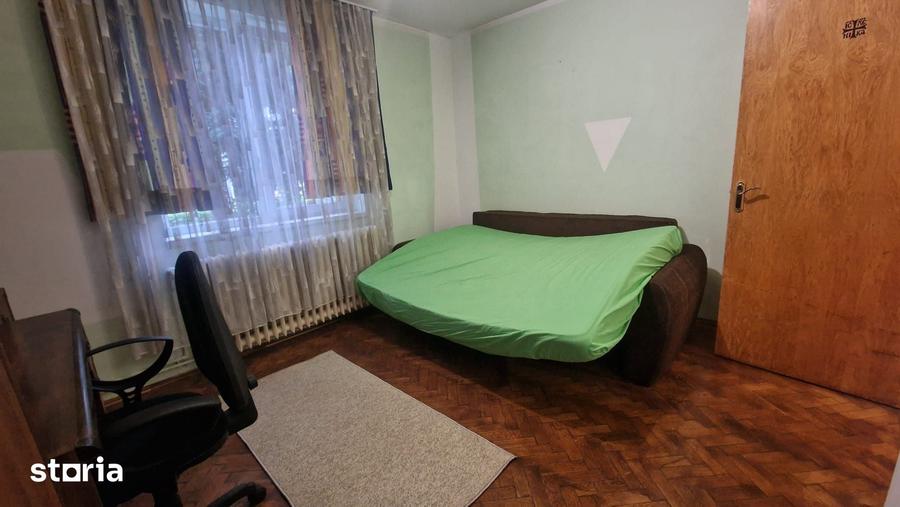 Apartament cu 2 camere decomandat în Cetate