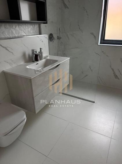 Apartament cu 3 camere decomandat, mobilat în Ultracentral