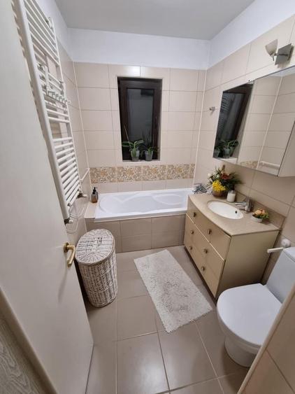 Apartament cu 2 camere semidecomandat în Sălăjan