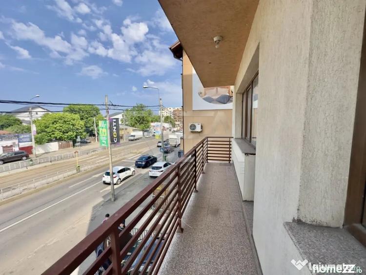 Apartament cu 4 camere decomandat în Bucureștii Noi