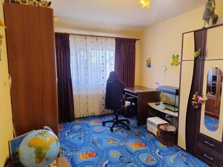 Apartament cu 2 camere decomandat în Florești